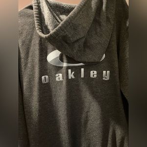 Oakley jacket size large